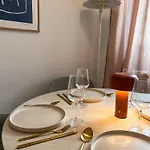 Daire Loft-style Design In The Heart Of