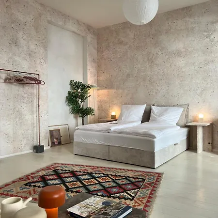 Apartman Loft-style Design In The Heart Of